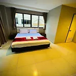 Vibe Inn Walking Street Pattaya
